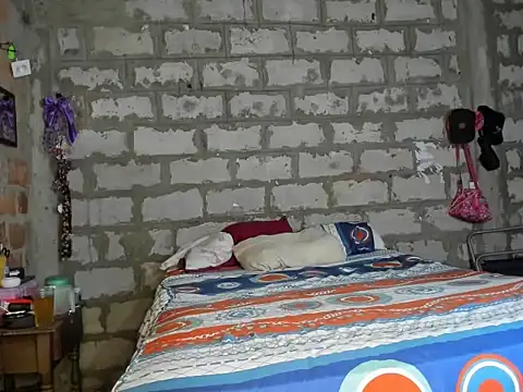 Snapshot of ale_sweet53 chatting on 03-01-26, 04:36 ale sweet53 online show from 03-01-26, 04:36