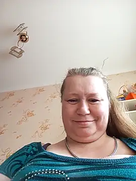 KiraStanton online show from 04-16-26, 12:28