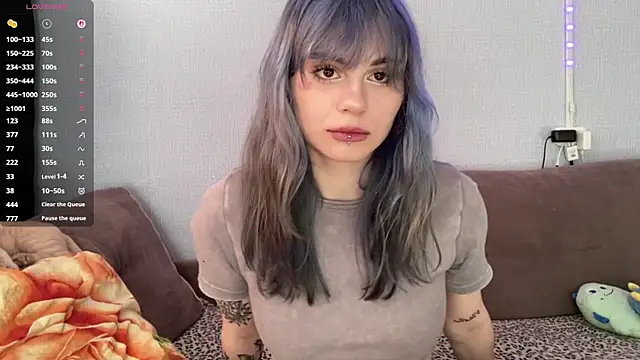 Emmibrilson online show from 04-07-26, 11:43