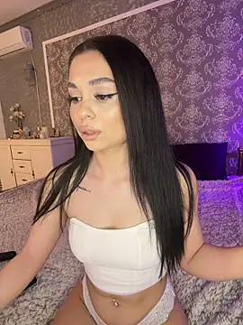 Snapshot of Olivia_Noor chatting on 03-16-26, 09:41 Olivia Noor online show from 03-16-26, 09:41