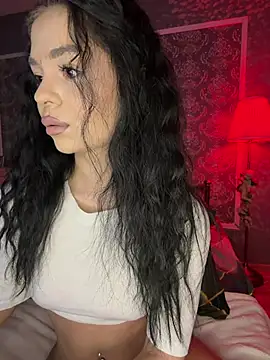 Snapshot of Olivia_Noor chatting on 04-10-26, 03:17 Olivia Noor online show from 04-10-26, 03:17