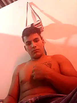 Snapshot of la_j_de_locuras chatting on 02-22-26, 01:18 la j de locuras online show from 02-22-26, 01:18