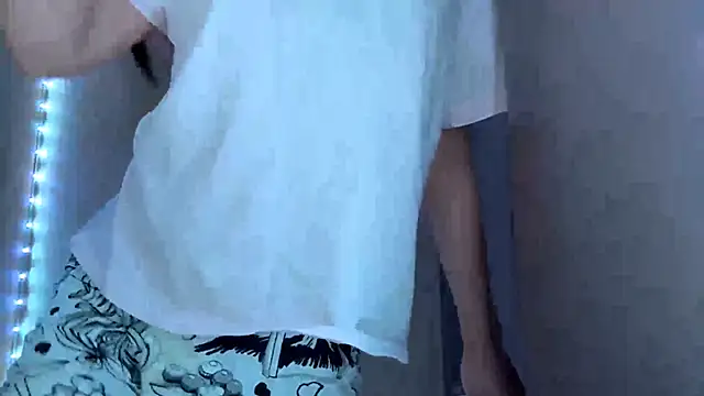 Snapshot of MeiMoon chatting on 02-26-26, 12:59 MeiMoon online show from 02-26-26, 12:59