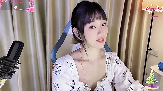 okyssa online show from 04-28-26, 03:06