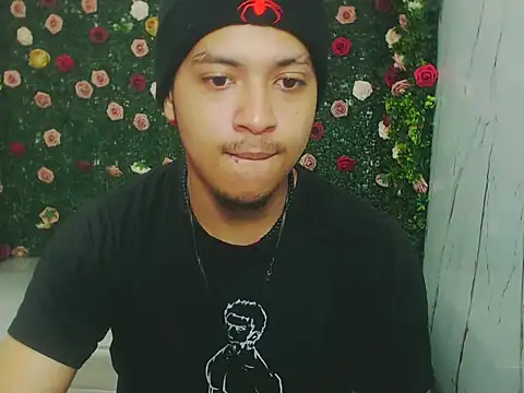 Snapshot of dylans_brown chatting on 02-21-26, 01:45 dylans brown online show from 02-21-26, 01:45