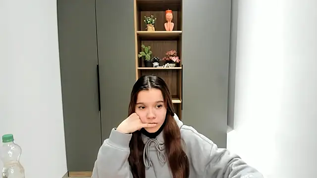 LouanneBrant online show from 02-21-26, 12:17