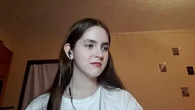 Snapshot of Katelemon chatting on 02-23-26, 12:13 Katelemon online show from 02-23-26, 12:13