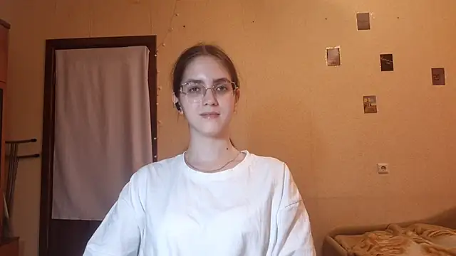 Snapshot of Katelemon chatting on 07-06-26, 03:03 Katelemon online show from 07-06-26, 03:03