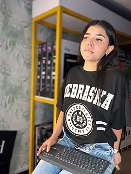 Snapshot of Ambarina_ chatting on 03-19-26, 11:36 Ambarina online show from 03-19-26, 11:36