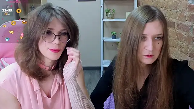 ZoriaLovesLuna online show from 04-19-26, 01:43