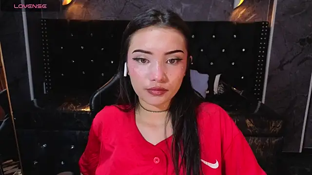 Daphne nicole b online show from 05-20-26, 01:06