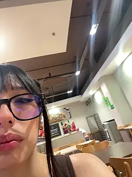 Snapshot of susi_chimm chatting on 06-18-26, 03:27 susi chimm online show from 06-18-26, 03:27