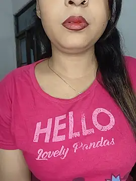 Snapshot of Shanaya-Hotty chatting on 07-08-26, 08:35 Shanaya-Hotty online show from 07-08-26, 08:35