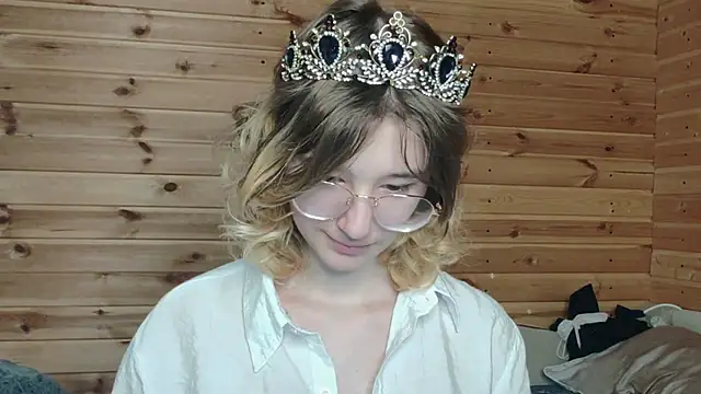 Snapshot of Silva-Tailll chatting on 06-12-26, 06:40 Silva-Tailll online show from 06-12-26, 06:40
