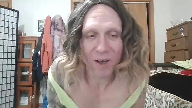 Snapshot of jersierosexx chatting on 02-22-26, 03:54 jersierosexx online show from 02-22-26, 03:54