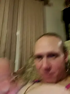 Snapshot of jersierosexx chatting on 02-28-26, 04:46 jersierosexx online show from 02-28-26, 04:46