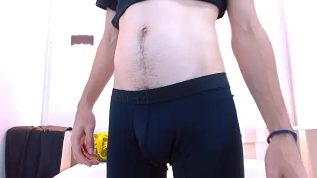 Snapshot of Aron_Wild chatting on 02-24-26, 07:56 Aron Wild online show from 02-24-26, 07:56