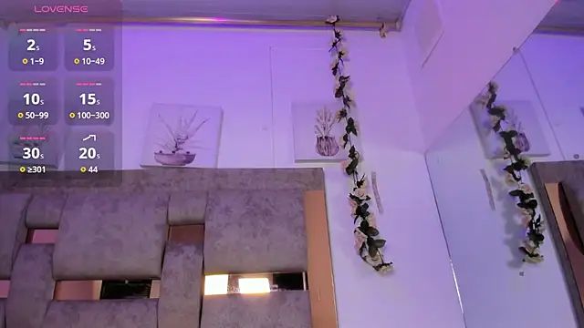 Iris Black online show from 04-18-26, 07:07