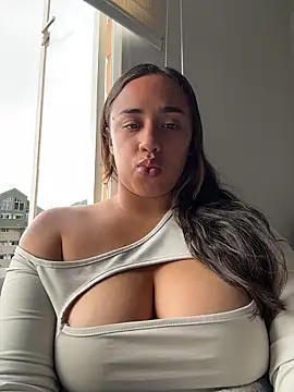 Eyssha online show from 04-10-26, 12:10