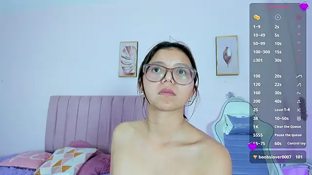 Zoow bluussh online show from 04-15-26, 07:58