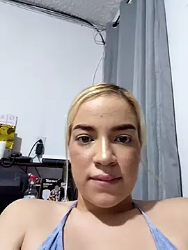Snapshot of Lana_C chatting on 05-28-26, 02:09 Lana C online show from 05-28-26, 02:09