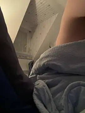 Snapshot of bebyzor chatting on 02-21-26, 12:22 bebyzor online show from 02-21-26, 12:22