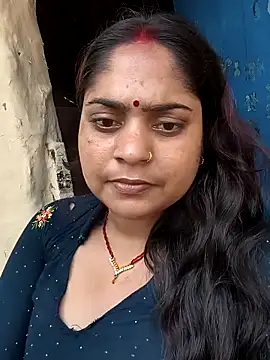 Snapshot of Aanushaka chatting on 04-21-26, 02:51 Aanushaka online show from 04-21-26, 02:51