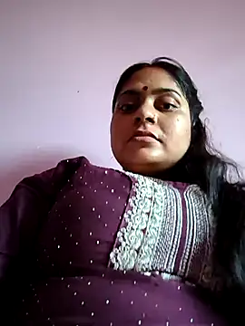 Snapshot of Aanushaka chatting on 05-07-26, 12:38 Aanushaka online show from 05-07-26, 12:38