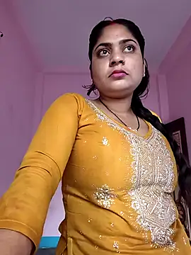Snapshot of Aanushaka chatting on 05-08-26, 12:49 Aanushaka online show from 05-08-26, 12:49