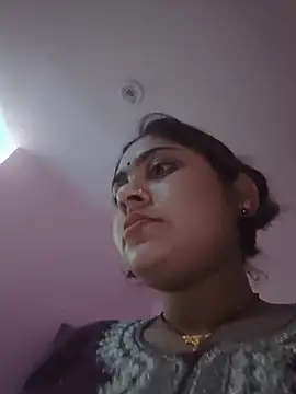 Snapshot of Aanushaka chatting on 05-24-26, 11:32 Aanushaka online show from 05-24-26, 11:32