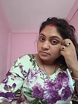 Snapshot of Aanushaka chatting on 05-31-26, 01:14 Aanushaka online show from 05-31-26, 01:14