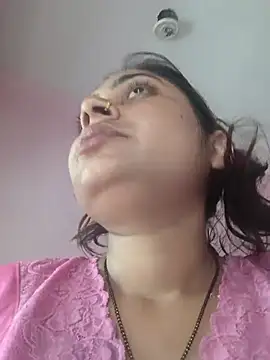 Snapshot of Aanushaka chatting on 06-01-26, 02:46 Aanushaka online show from 06-01-26, 02:46