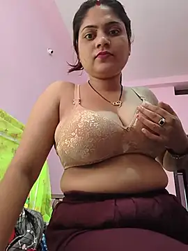 Snapshot of Aanushaka chatting on 06-03-26, 03:31 Aanushaka online show from 06-03-26, 03:31
