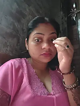 Snapshot of Aanushaka chatting on 06-07-26, 12:26 Aanushaka online show from 06-07-26, 12:26