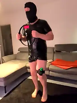 Snapshot of Latex_GamerGuy chatting on 02-24-26, 05:44 Latex GamerGuy online show from 02-24-26, 05:44