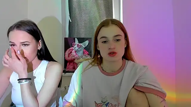 Snapshot of Stacey_Brow chatting on 04-20-26, 02:47 Stacey Brow online show from 04-20-26, 02:47