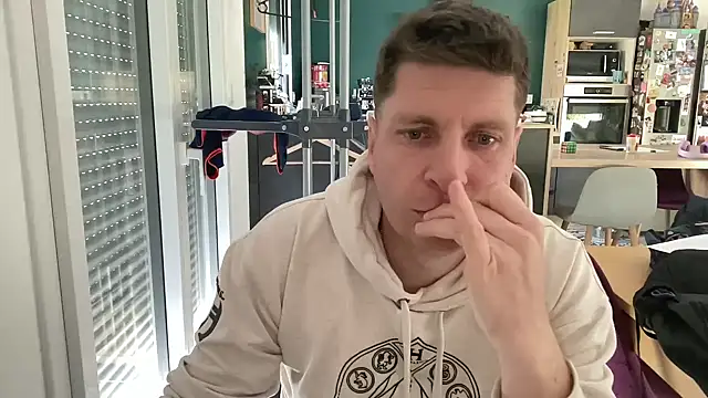 Minmoi1984 online show from 03-22-26, 02:42