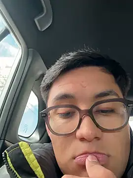 Snapshot of enzo_13 chatting on 02-21-26, 06:09 enzo 13 online show from 02-21-26, 06:09