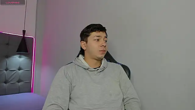 Julian Smith21 online show from 03-03-26, 12:33