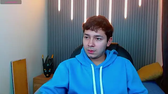 Julian Smith21 online show from 03-26-26, 01:06