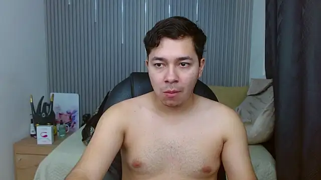 Julian Smith21 online show from 07-18-26, 12:48