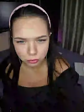 Snapshot of Monica_Wood chatting on 03-24-26, 04:56 Monica Wood online show from 03-24-26, 04:56