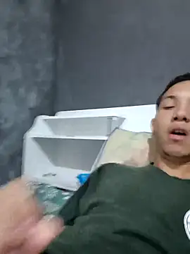 Gustavo063safado online show from 02-25-26, 01:54