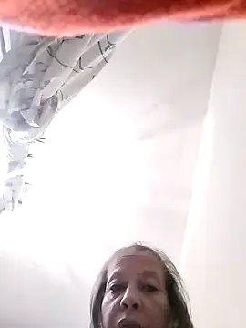 Snapshot of Gatitamiau40 chatting on 04-11-26, 06:23 Gatitamiau40 online show from 04-11-26, 06:23