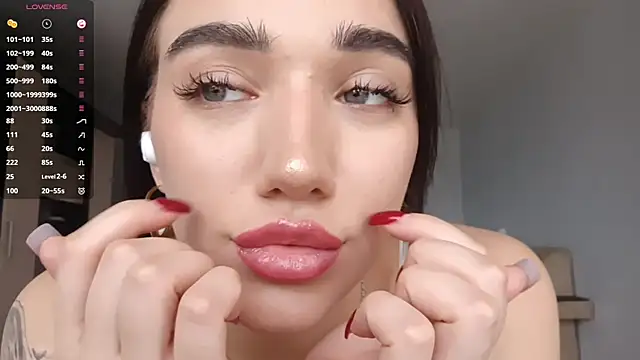 GilberteBauch online show from 04-06-26, 03:15