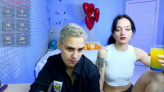 Snapshot of LuxuryLoverss chatting on 02-27-26, 10:59 LuxuryLoverss online show from 02-27-26, 10:59