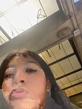 Snapshot of Sexy_mia_outdoors chatting on 02-26-26, 04:06 Sexy mia outdoors online show from 02-26-26, 04:06