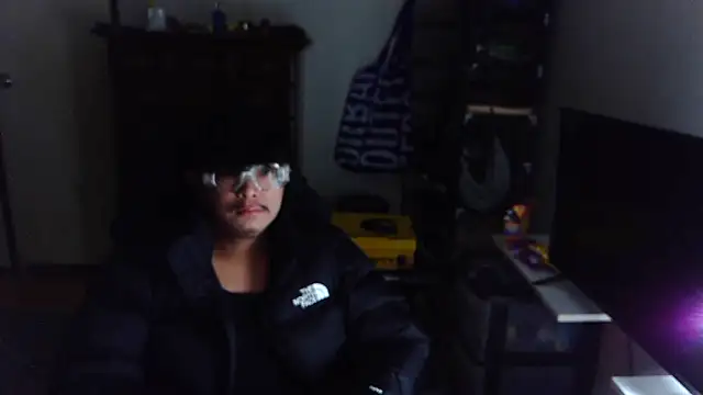 longlongsong online show from 03-01-26, 11:56