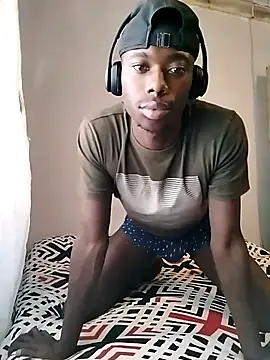 Snapshot of CrazyDickasss chatting on 02-27-26, 12:16 CrazyDickasss online show from 02-27-26, 12:16