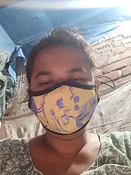 Snapshot of Lily-Rosse chatting on 02-22-26, 05:11 Lily-Rosse online show from 02-22-26, 05:11